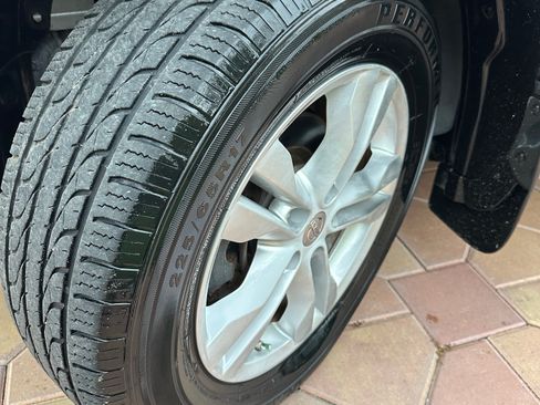 Used 2015 Nissan Rogue SV image 14