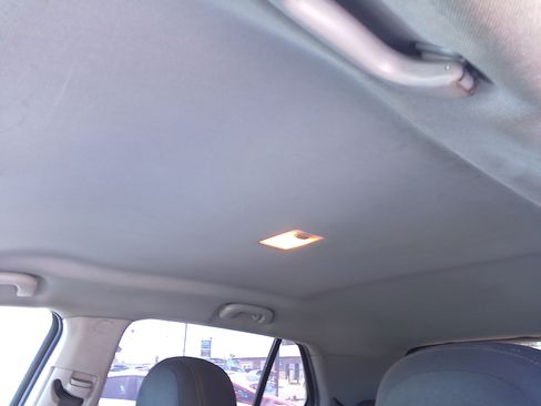 Used 2018 Chevrolet Trax LS image 28