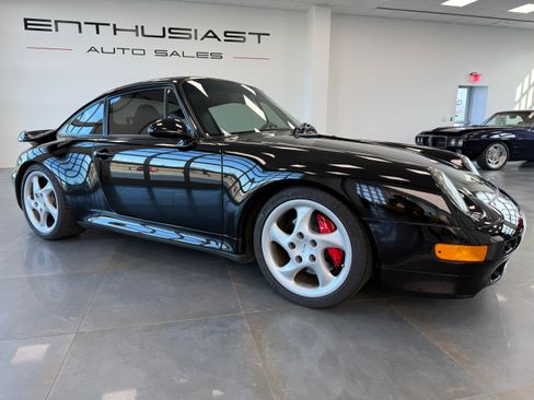 Used 1996 Porsche 911 Turbo image 2
