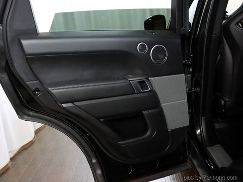 Used 2017 Land Rover Range Rover Sport SVR image 31