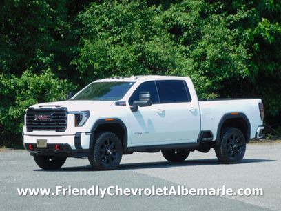 Used 2025 GMC Sierra 2500 4x4 Crew Cab AT4