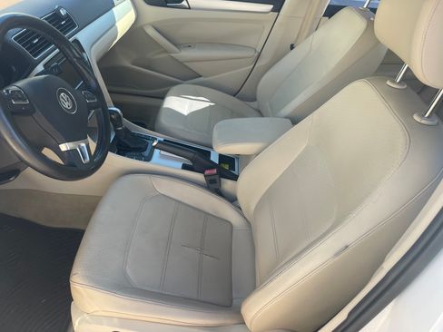 Used 2012 Volkswagen Passat 2.5 SE image 11