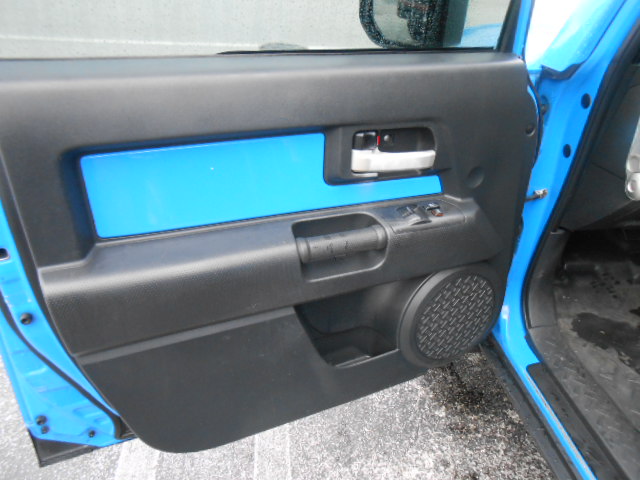 Used 2007 Toyota FJ Cruiser 2WD image 9