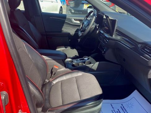 Used 2023 Ford Escape AWD ST-Line Elite Hybrid image 6