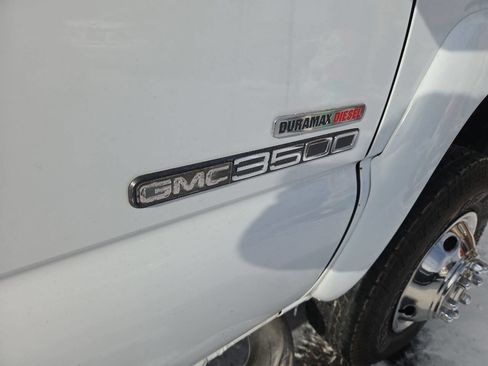 Used 2006 GMC Sierra 3500 SLE image 10