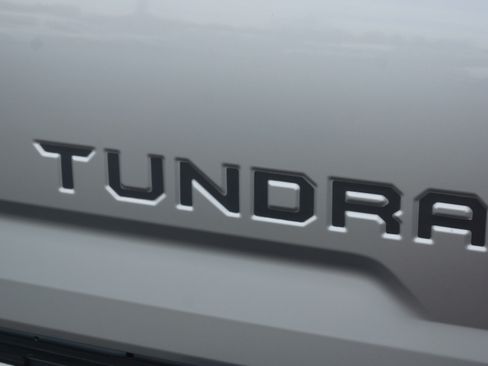 Used 2015 Toyota Tundra SR image 19