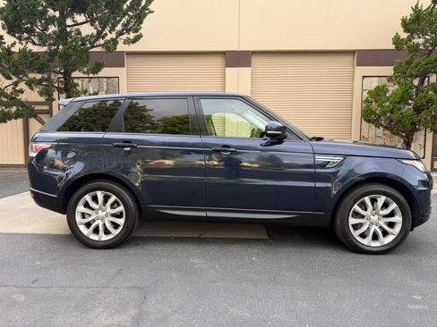 Used 2015 Land Rover Range Rover Sport Supercharged AWD/4WD image 4