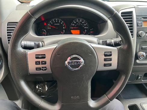 Used 2015 Nissan Xterra 2WD image 9