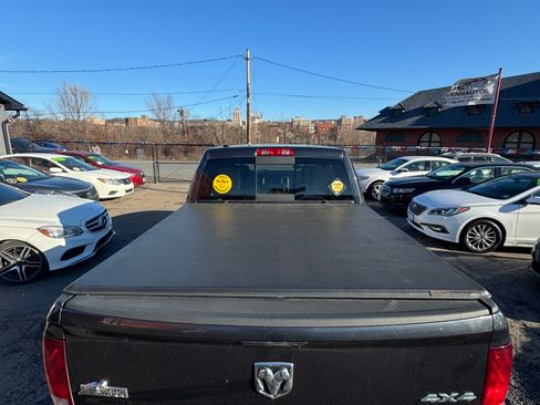 Used 2014 RAM 1500 SLT image 5