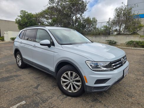Used 2018 Volkswagen Tiguan S image 1