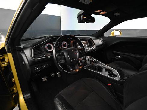 Used 2021 Dodge Challenger R/T Scat Pack image 38
