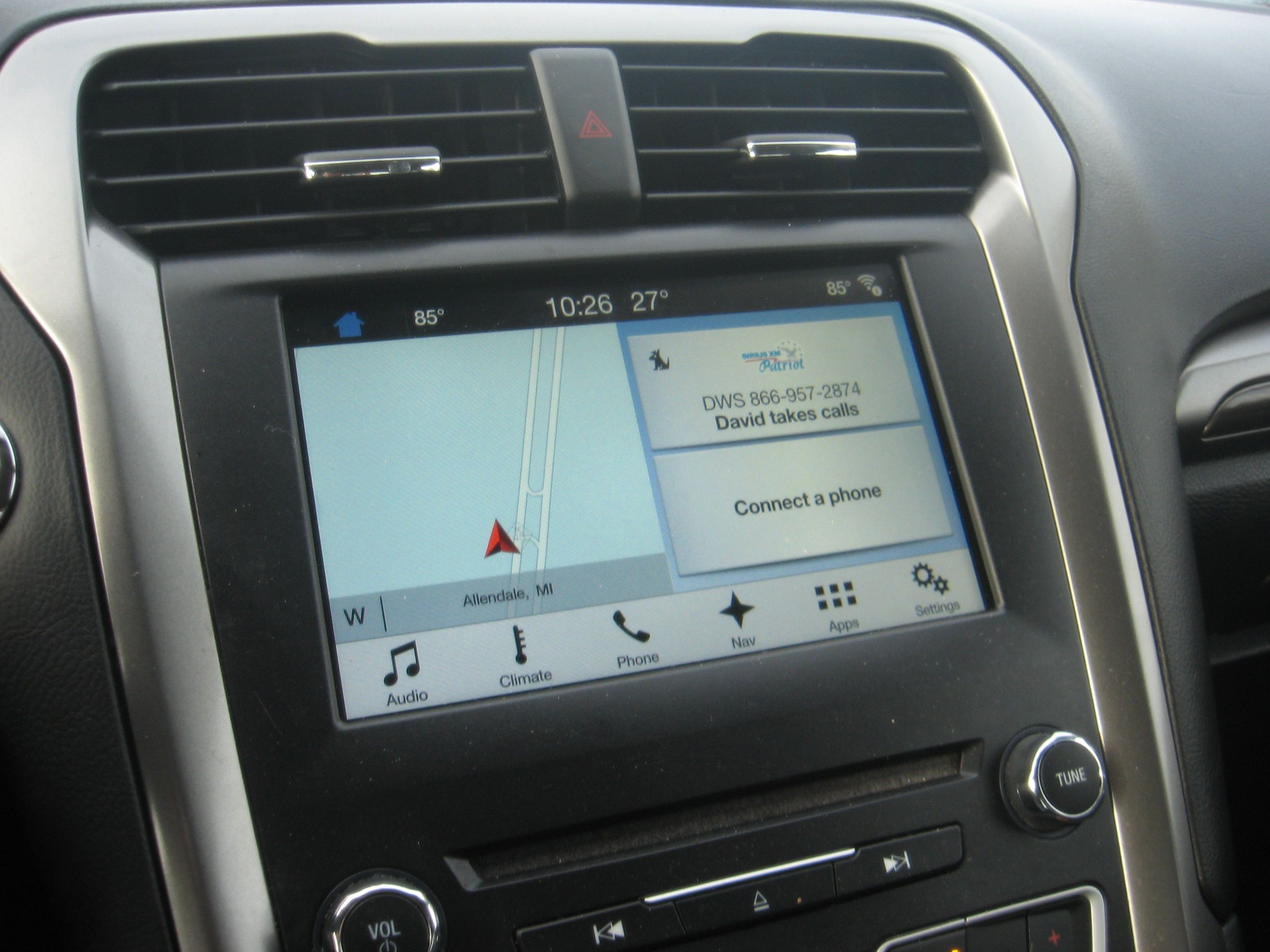 Used 2017 Ford Fusion SE FWD image 11