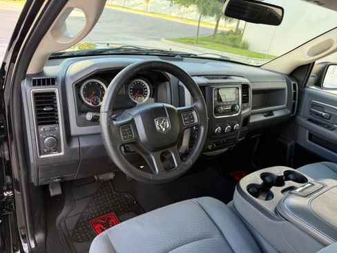 Used 2013 RAM 1500 ST RWD image 14