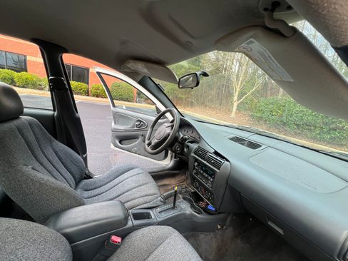 Used 2005 Chevrolet Cavalier image 7