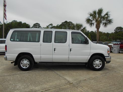 Used 2013 Ford E-350 and Econoline 350 XLT RWD image 1