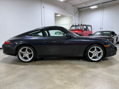 Used 2004 Porsche 911 Coupe 2 wheel drive image 3