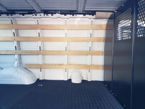 Used 2024 Chevrolet Express 2500 image 8