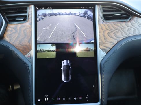 Used 2018 Tesla Model S 100D image 25