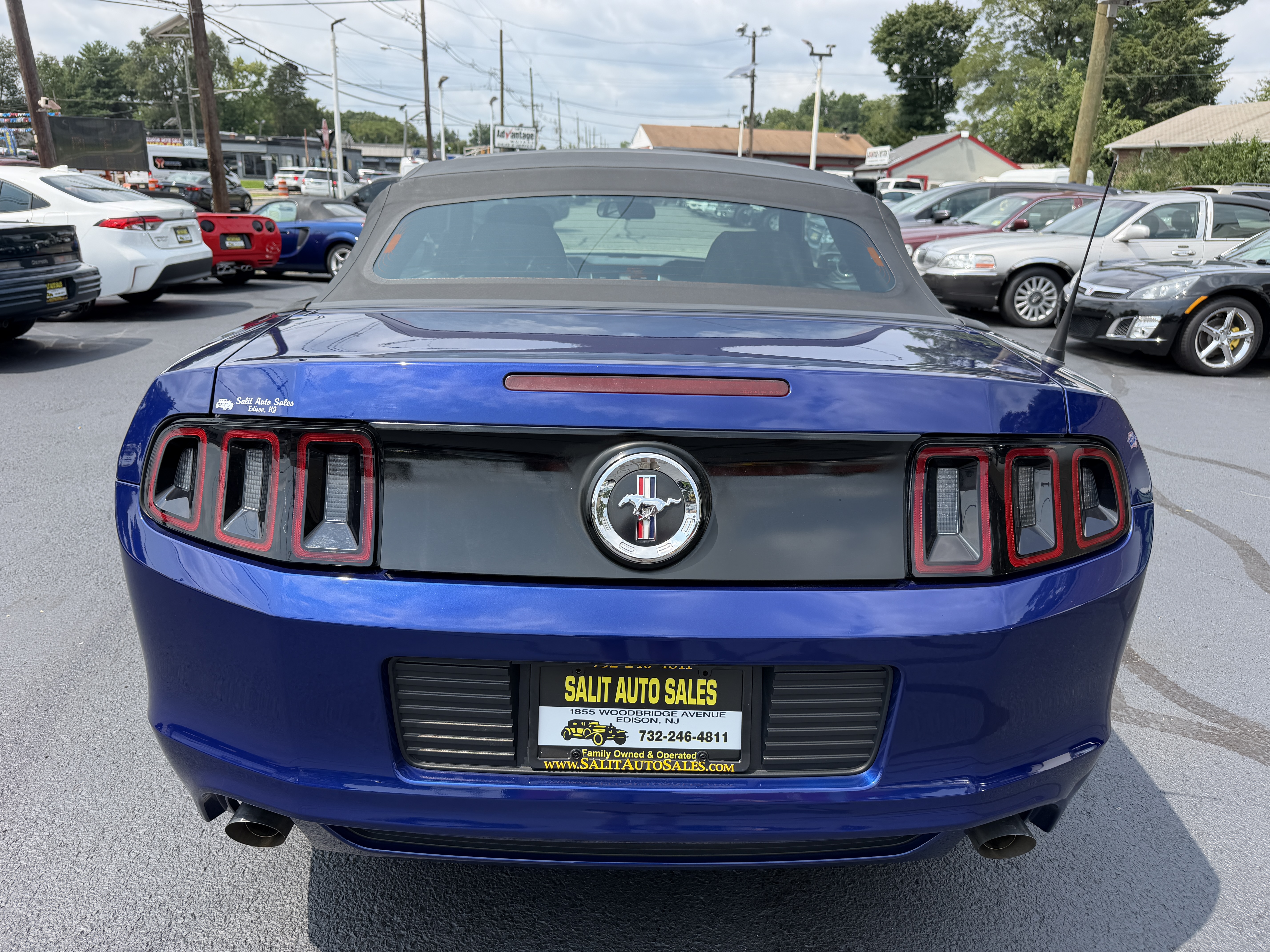 Used 2014 Ford Mustang Convertible RWD image 32