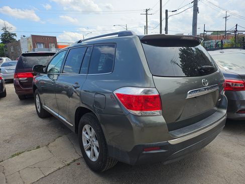 Used 2012 Toyota Highlander SE image 4