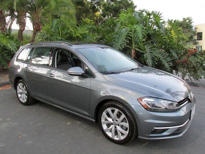 Used 2019 Volkswagen Golf SE