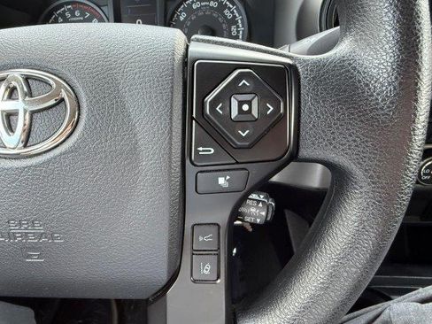 Used 2022 Toyota Tacoma SR image 17