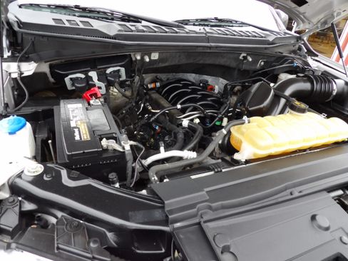 Used 2020 Ford F150 STX image 21