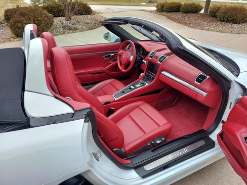 Used 2013 Porsche Boxster S image 38