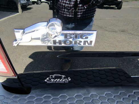 Used 2015 RAM 1500 SLT image 8