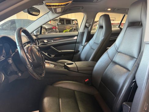 Used 2014 Porsche Panamera 4S image 19