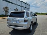 Used 2016 Toyota 4Runner image 3