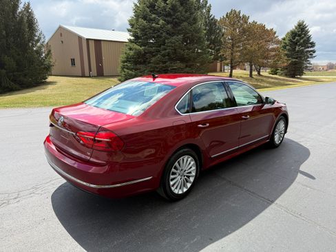 Used 2016 Volkswagen Passat 1.8T SE image 3