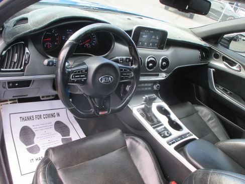 Used 2018 Kia Stinger GT-Line image 9