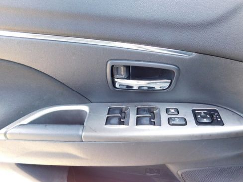 Used 2018 Mitsubishi Outlander Sport FWD image 10