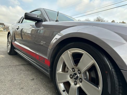 Used 2006 Ford Mustang GT image 10