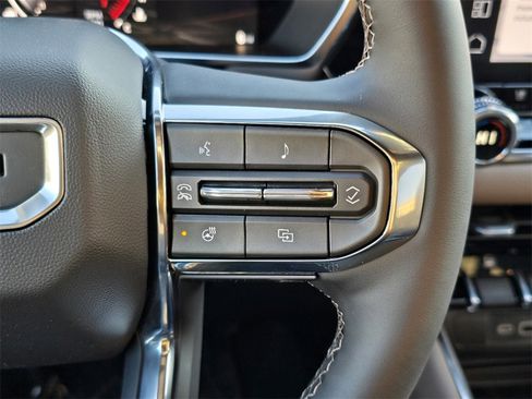 New 2026 GMC Canyon Denali image 17