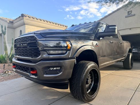 Used 2023 RAM 3500 4x4 Mega Cab Limited image 30