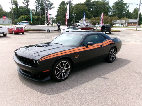 Used 2022 Dodge Challenger R/T Plus image 18