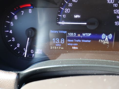 Used 2013 Cadillac XTS image 23