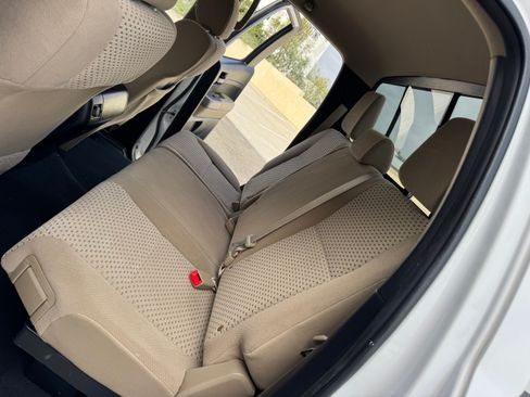 Used 2013 Toyota Tundra image 20