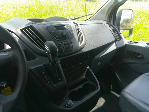 Used 2017 Ford Transit 150 130 Low Roof RWD image 10