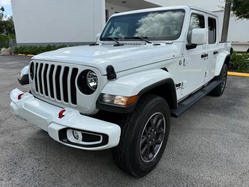 Used 2021 Jeep Gladiator Overland AWD/4WD image 1