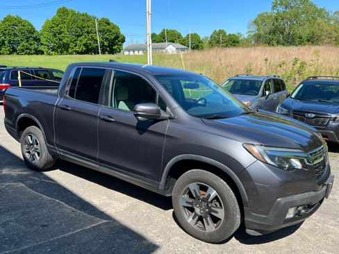 Used 2017 Honda Ridgeline RTL-T image 2
