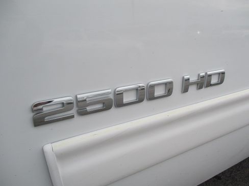 Used 2011 Chevrolet Silverado 2500 LT image 10