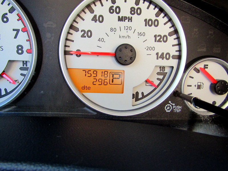Used 2014 Nissan Frontier 4x4 Crew Cab PRO-4X image 20
