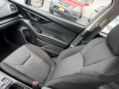 Used 2023 Subaru Impreza 2.0i Premium Hatchback AWD/4WD image 12