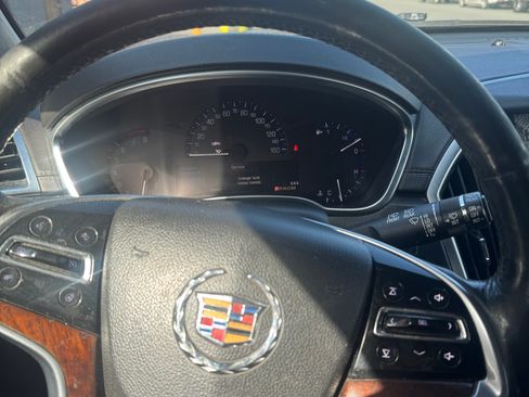 Used 2015 Cadillac SRX Luxury AWD/4WD image 9