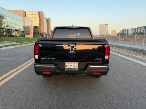 Used 2020 Honda Ridgeline AWD RTL-E image 8