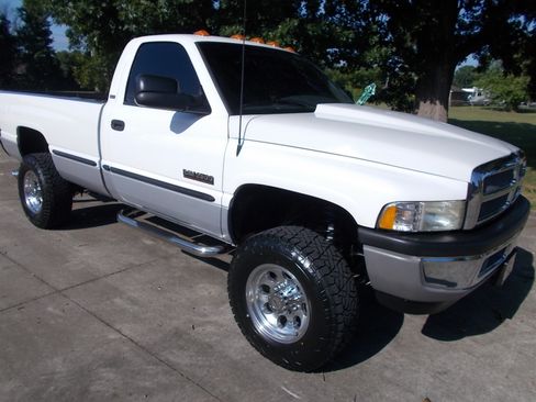 Used 1998 Dodge Ram 2500 Truck AWD/4WD image 11
