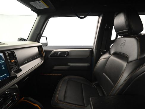 Used 2021 Ford Bronco Badlands image 36